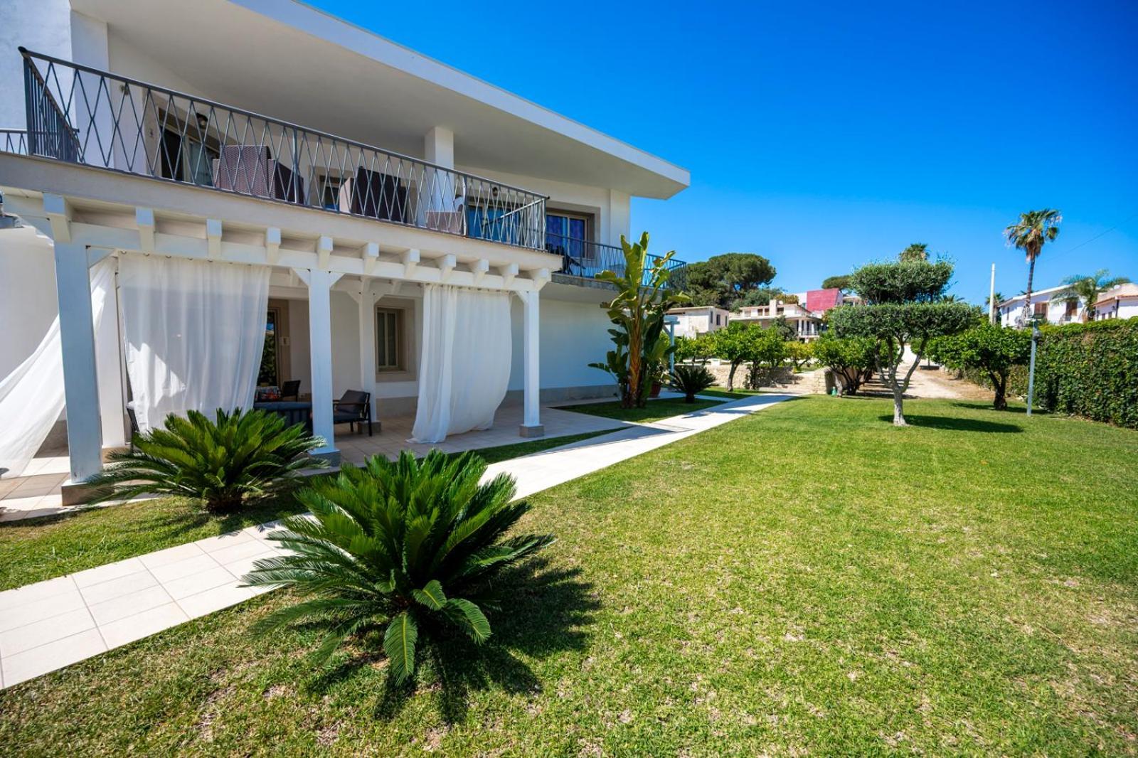 Villa Venera Fontane Bianche Charme Apartments エクステリア 写真
